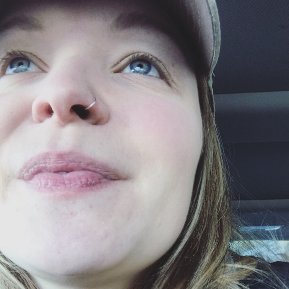 Meet your Posher, Jacquelyn - Picture 1 of 1